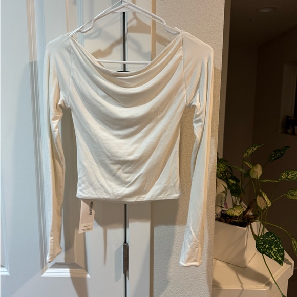 SER.O.YA Cream Long Sleeve Top - Picture 5 of 8